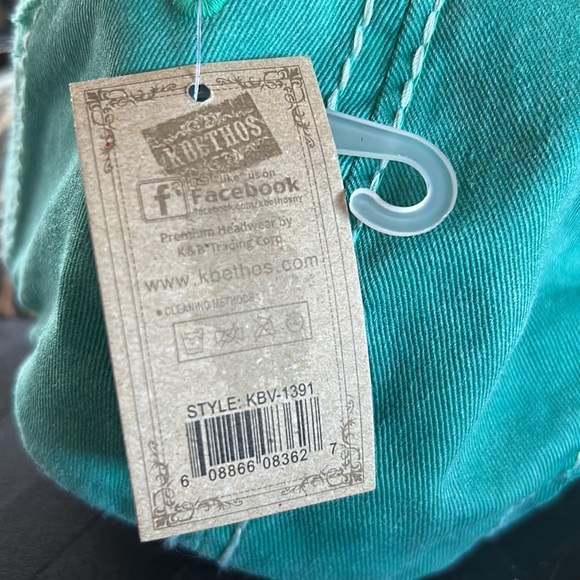 New! Dog Mom Turquoise hat with Leopard print bill. OS - Picture 4 of 4